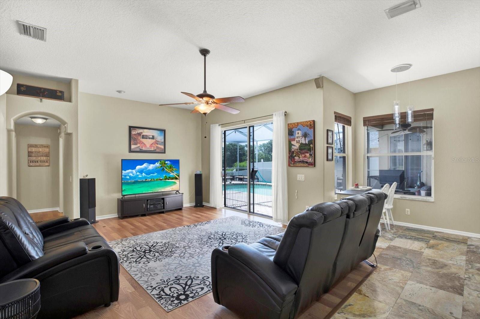 Image 14 of 52 For 25330 Conestoga Drive