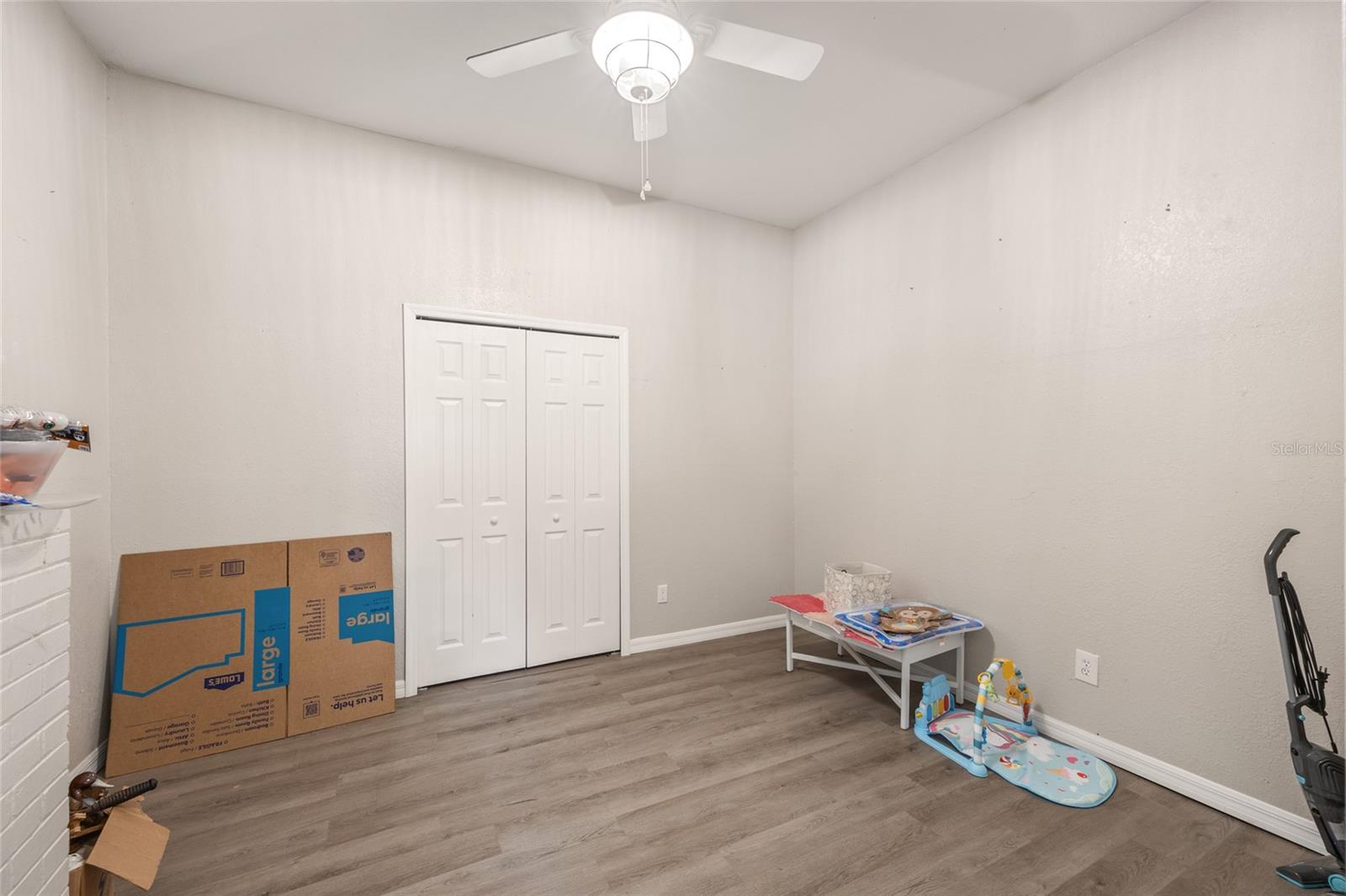 Image 19 of 32 For 1003 2nd Street