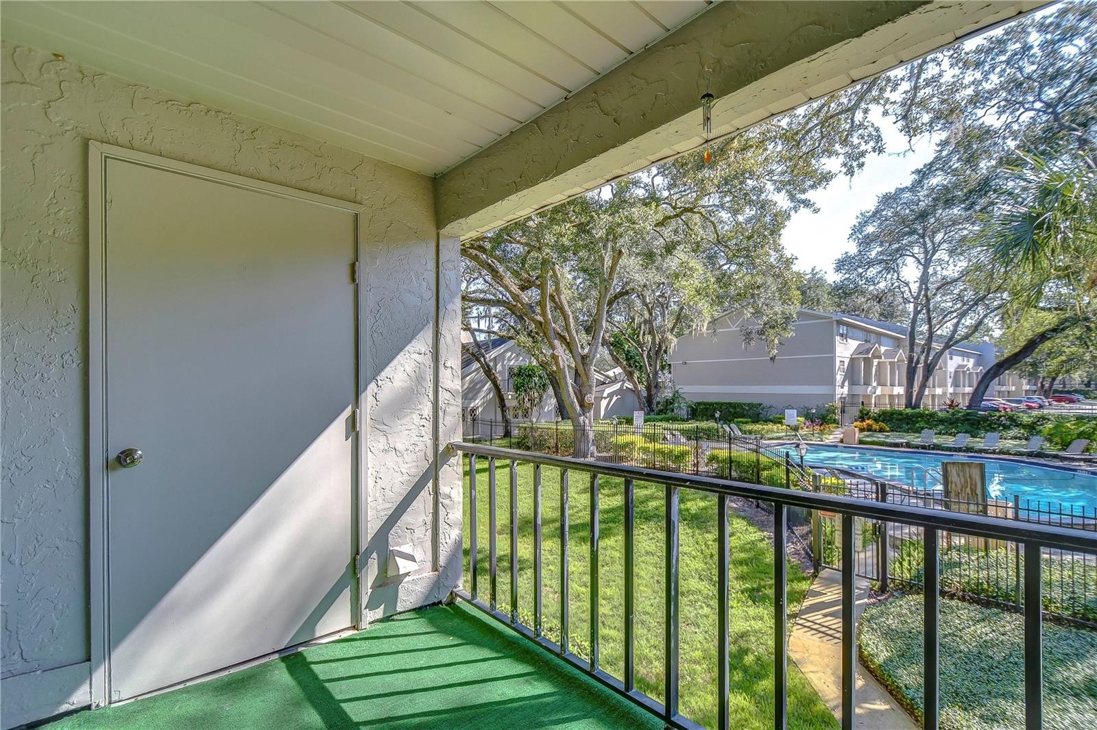 Image 18 of 51 For 14416 Reuter Strasse Circle 209