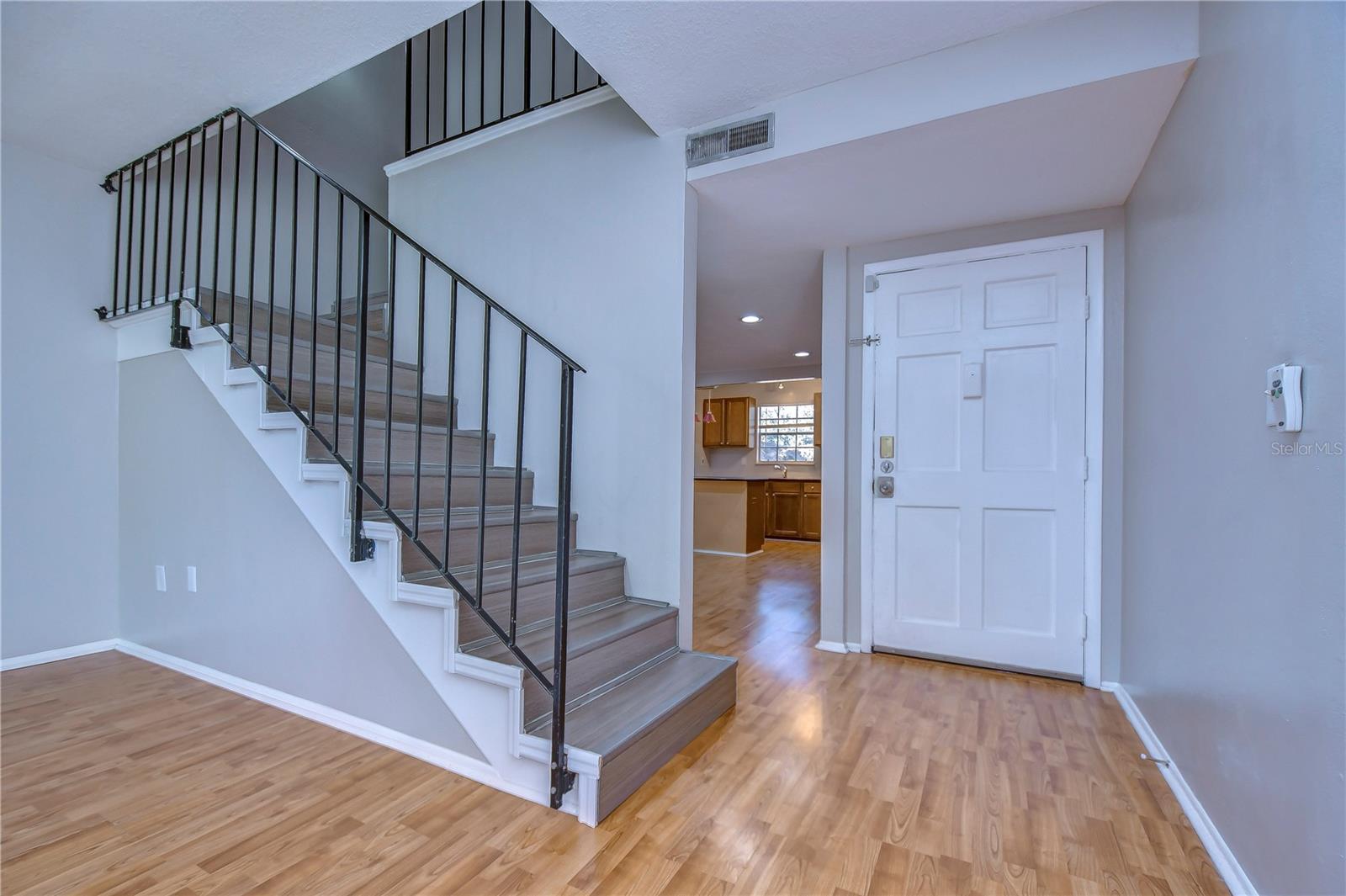 Image 2 of 51 For 14416 Reuter Strasse Circle 209