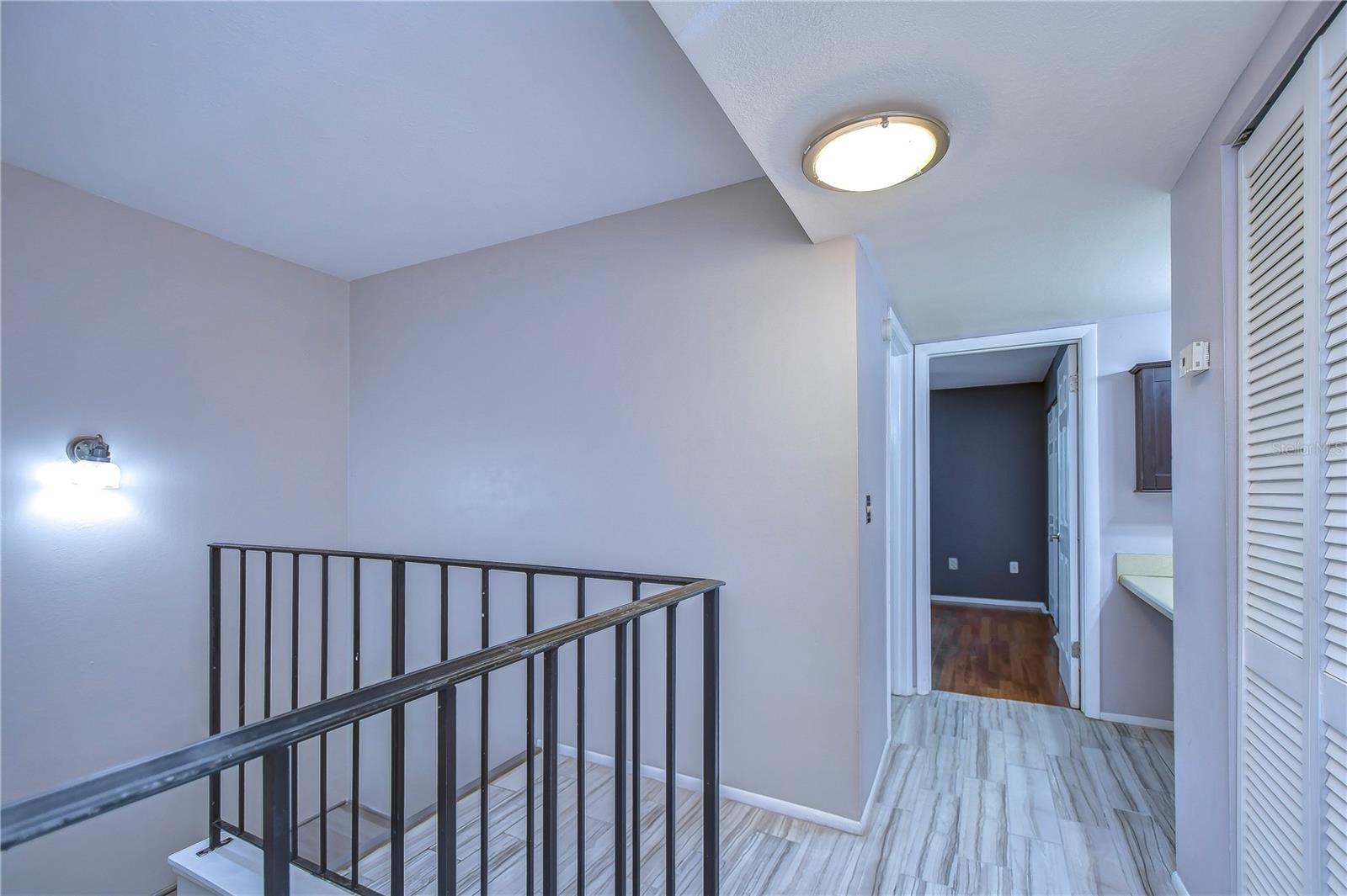 Image 36 of 51 For 14416 Reuter Strasse Circle 209