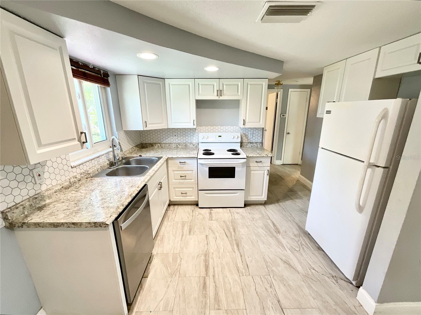 Image 3 of 16 For 9715 Gray Fox Lane