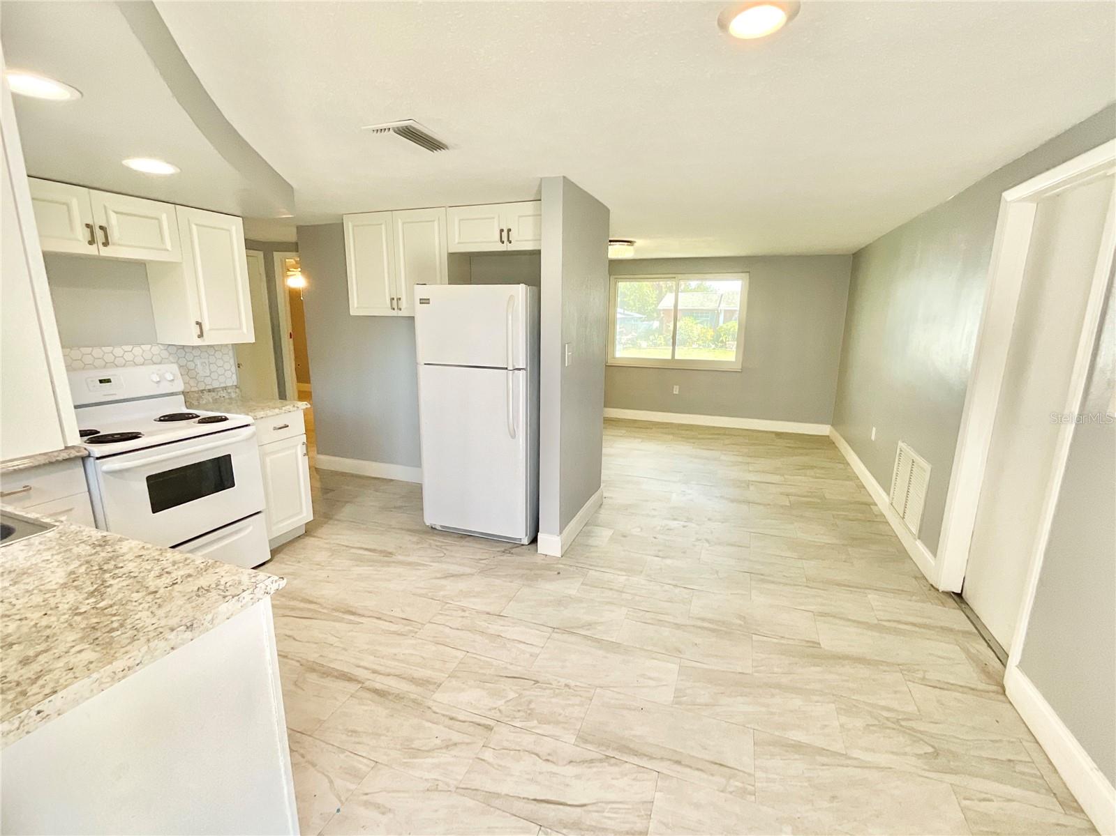 Image 4 of 16 For 9715 Gray Fox Lane
