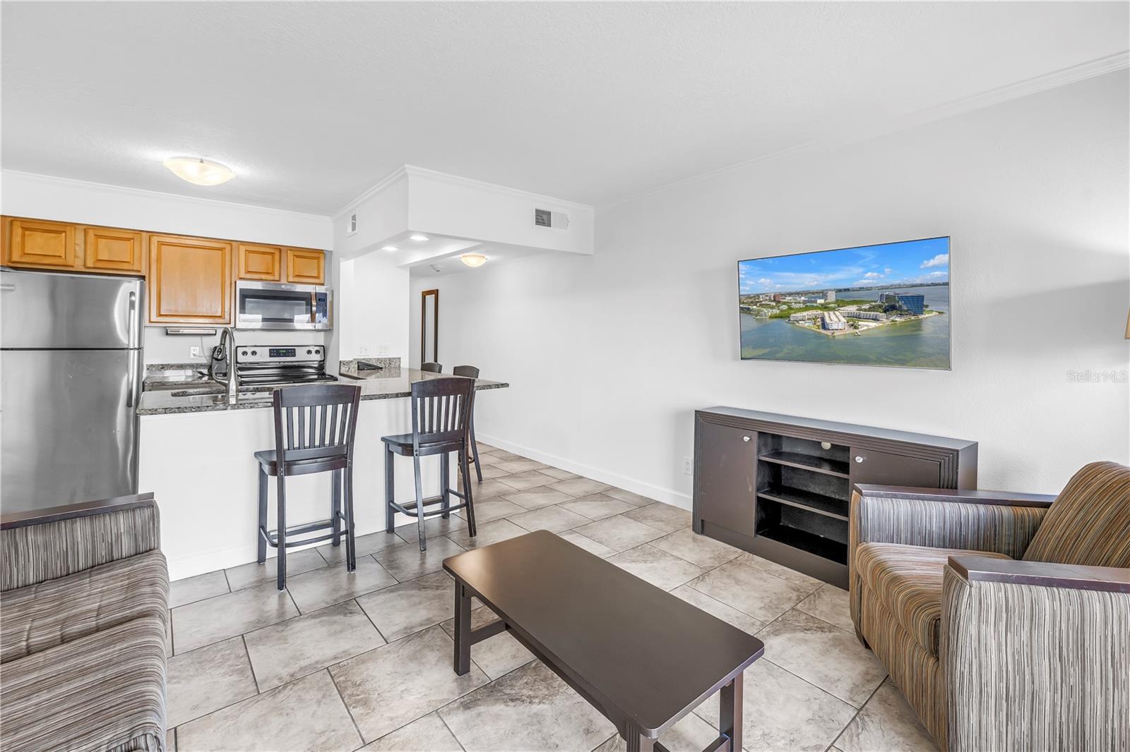 Image 17 of 40 For 2506 Rocky Point Drive 272