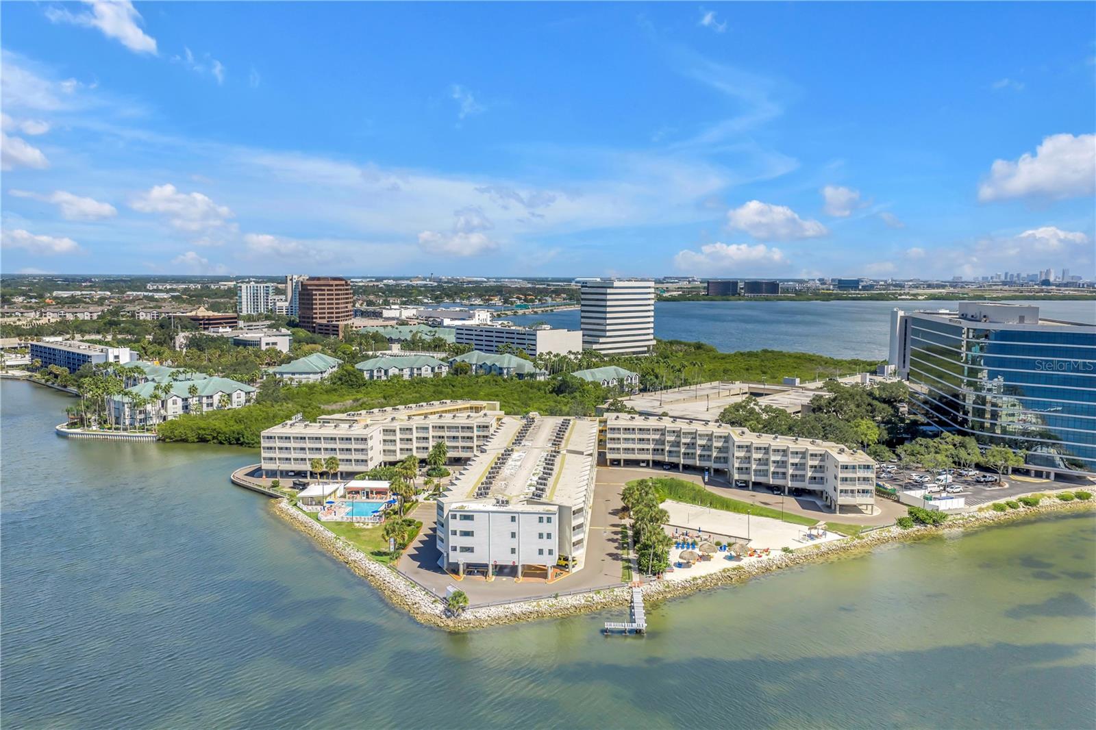 Image 2 of 40 For 2506 Rocky Point Drive 272