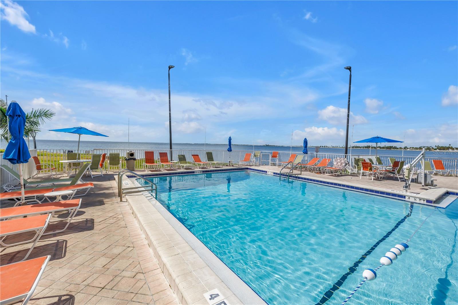 Image 31 of 40 For 2506 Rocky Point Drive 272