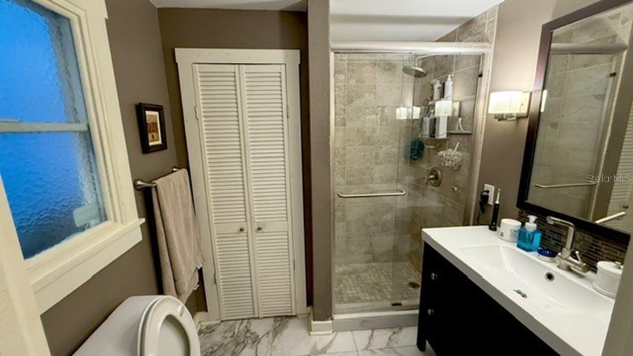 Image 10 of 20 For 1923 6th Avenue