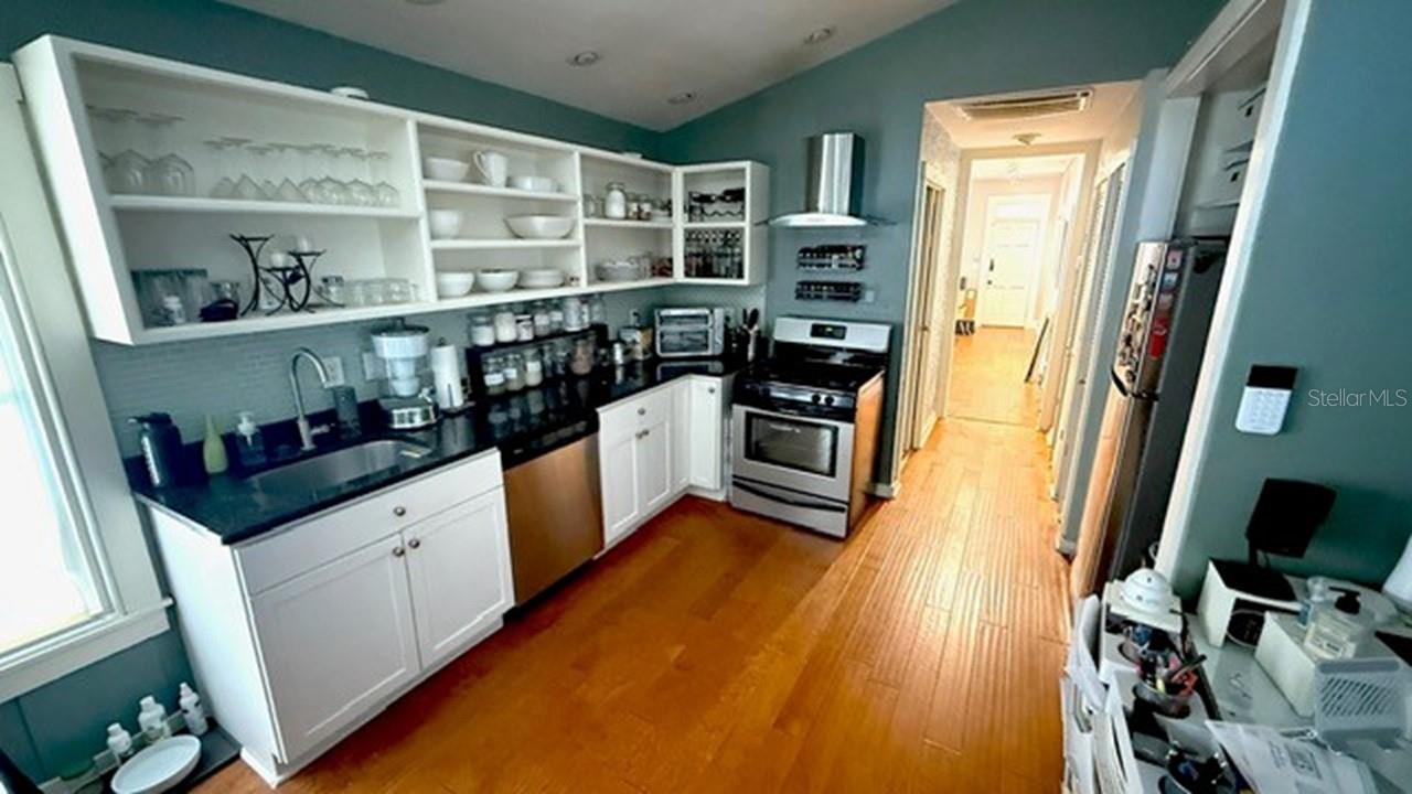 Image 12 of 20 For 1923 6th Avenue