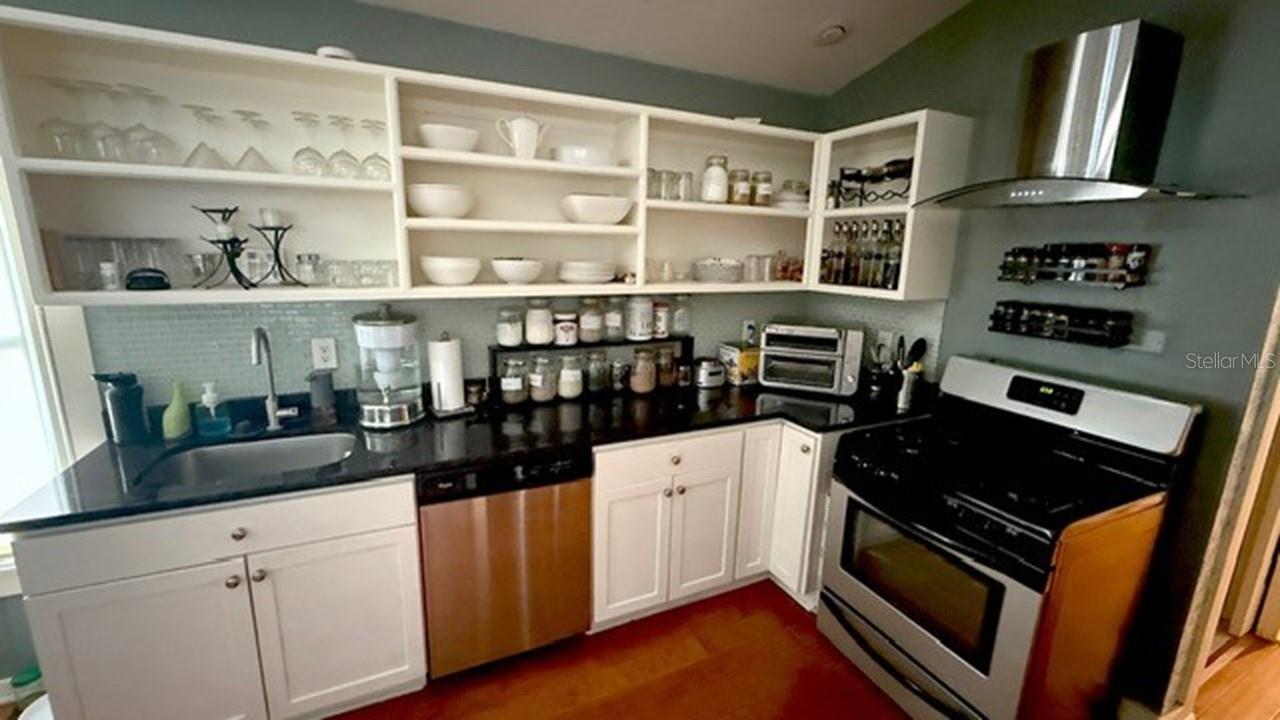 Image 13 of 20 For 1923 6th Avenue