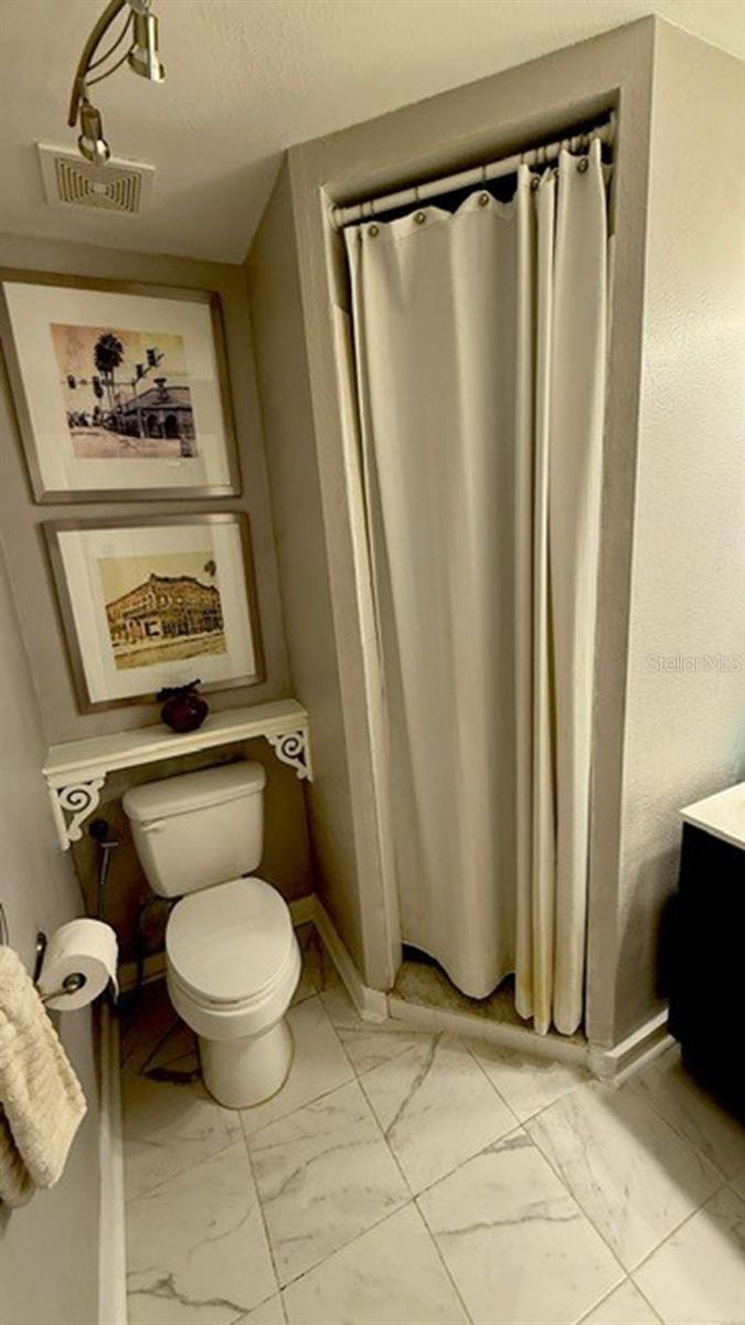 Image 15 of 20 For 1923 6th Avenue