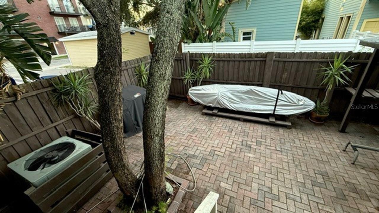 Image 17 of 20 For 1923 6th Avenue