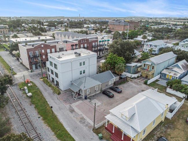 Image 19 of 20 For 1923 6th Avenue