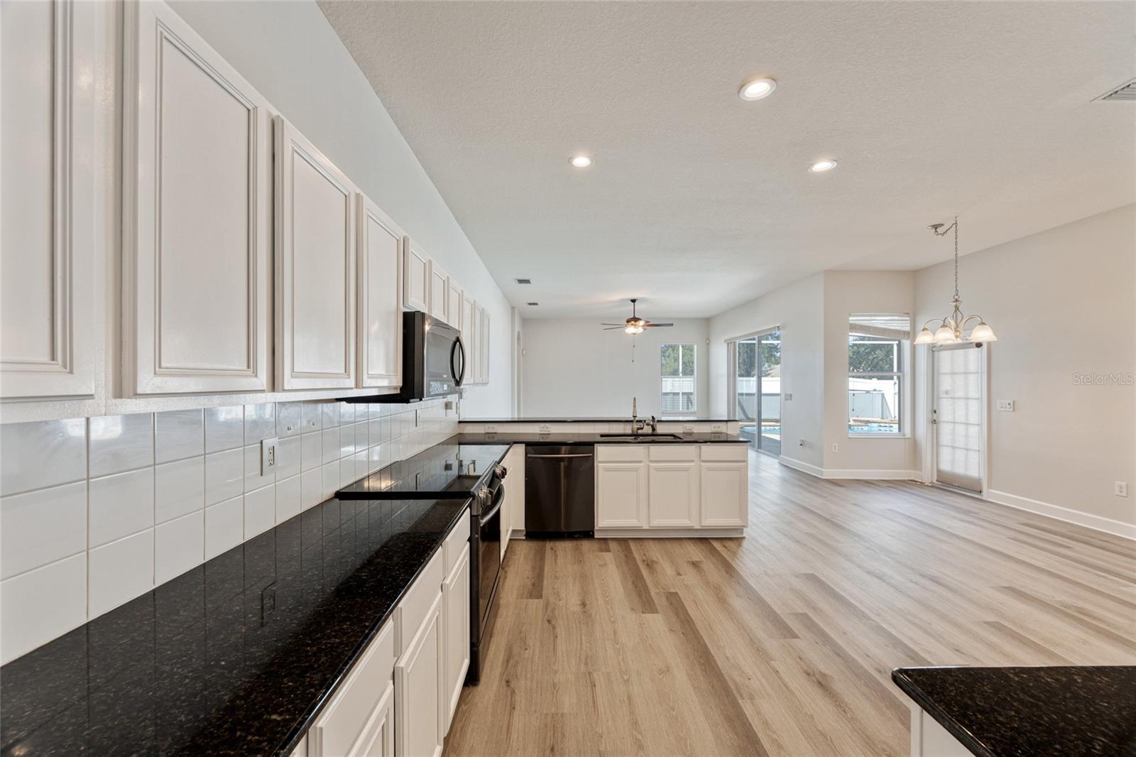 Image 10 of 40 For 4925 Brightstone Place