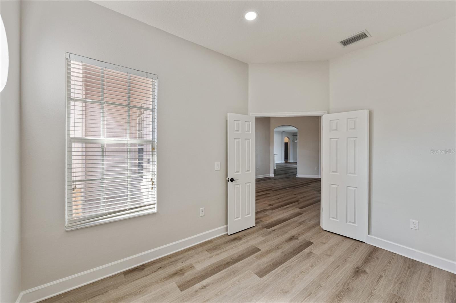 Image 7 of 40 For 4925 Brightstone Place