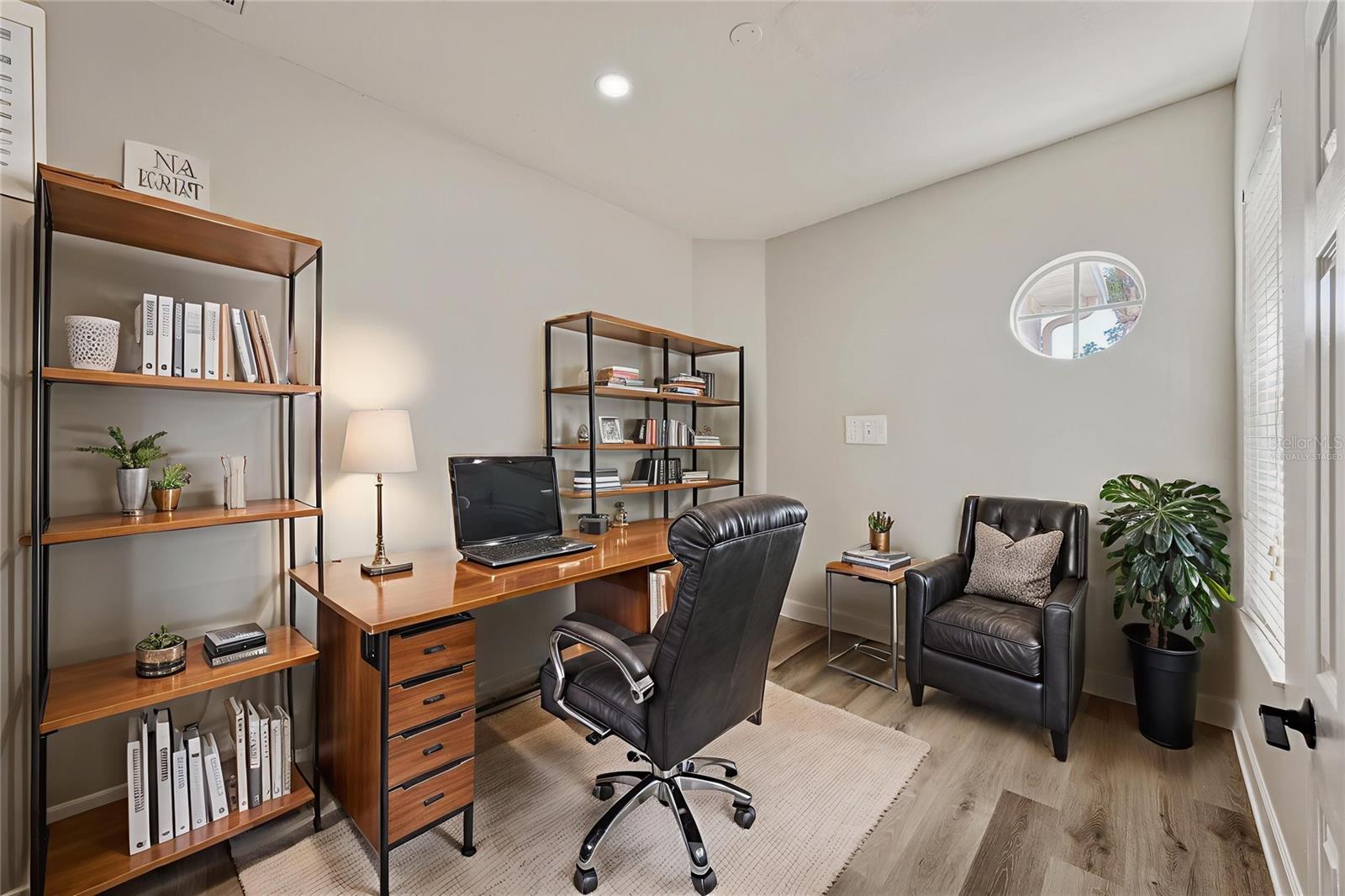 Image 8 of 40 For 4925 Brightstone Place