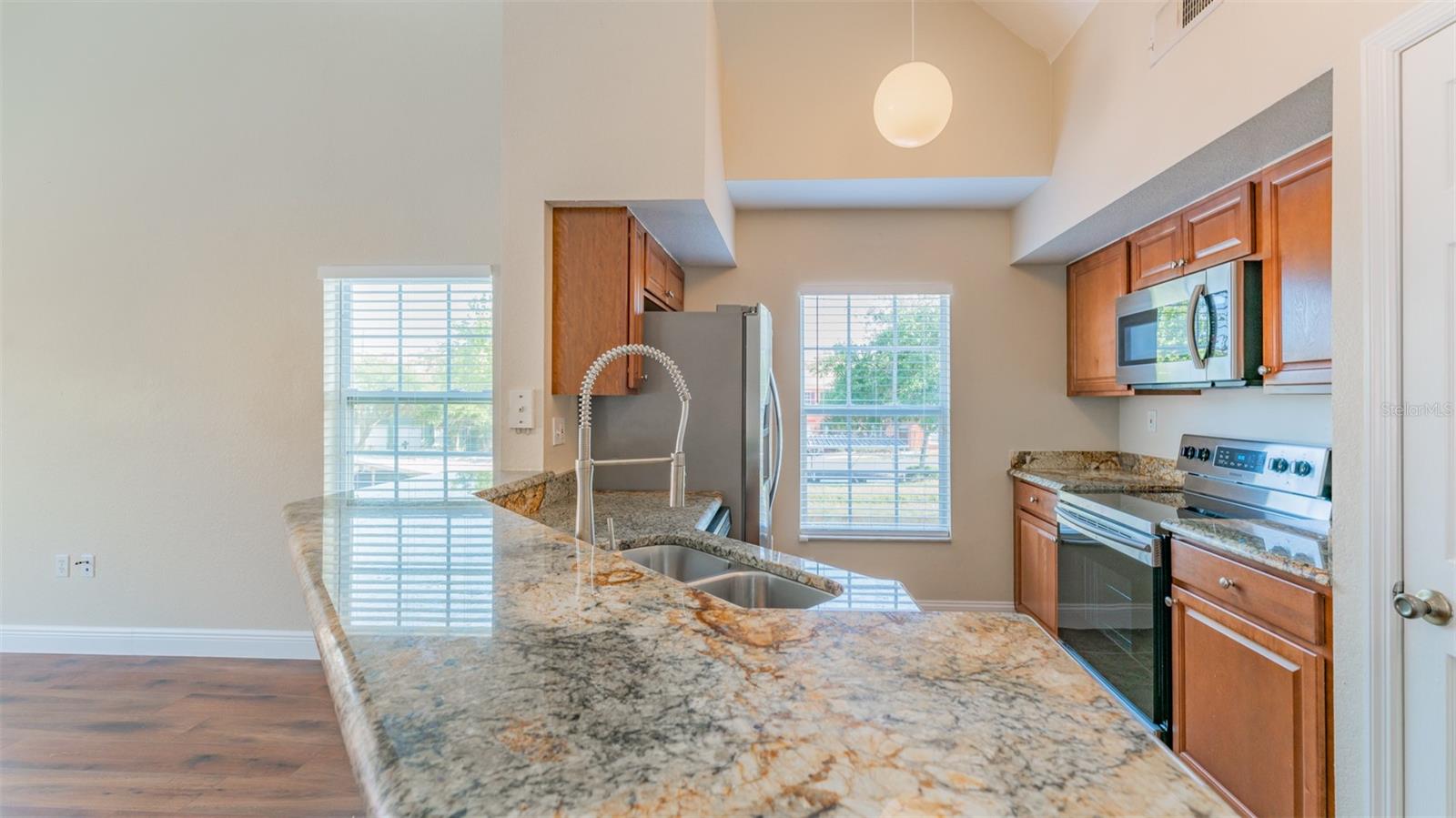 Image 11 of 32 For 10568 Windsor Lake Court