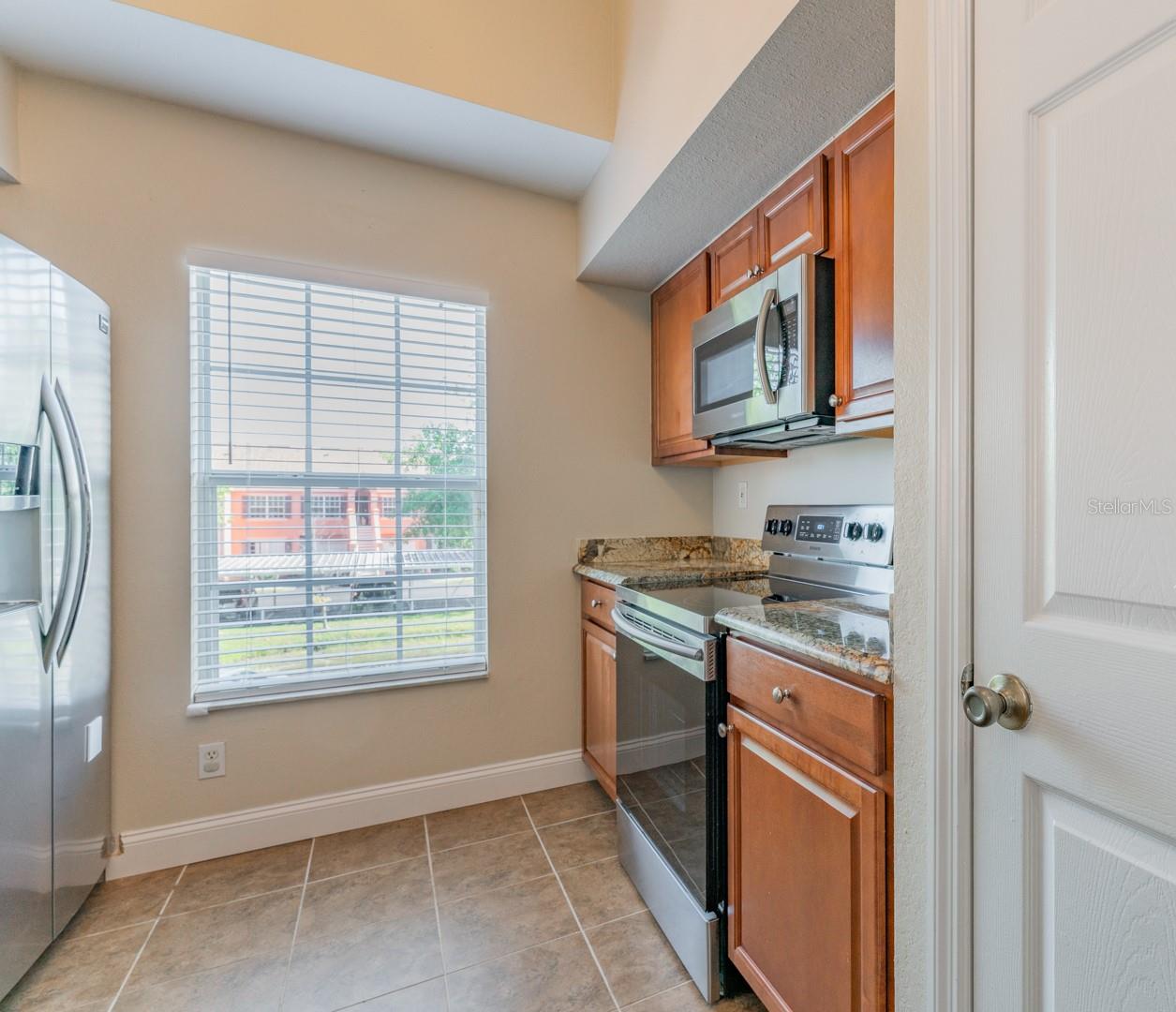 Image 14 of 32 For 10568 Windsor Lake Court