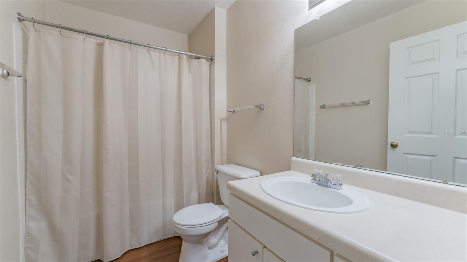 Image 23 of 32 For 10568 Windsor Lake Court