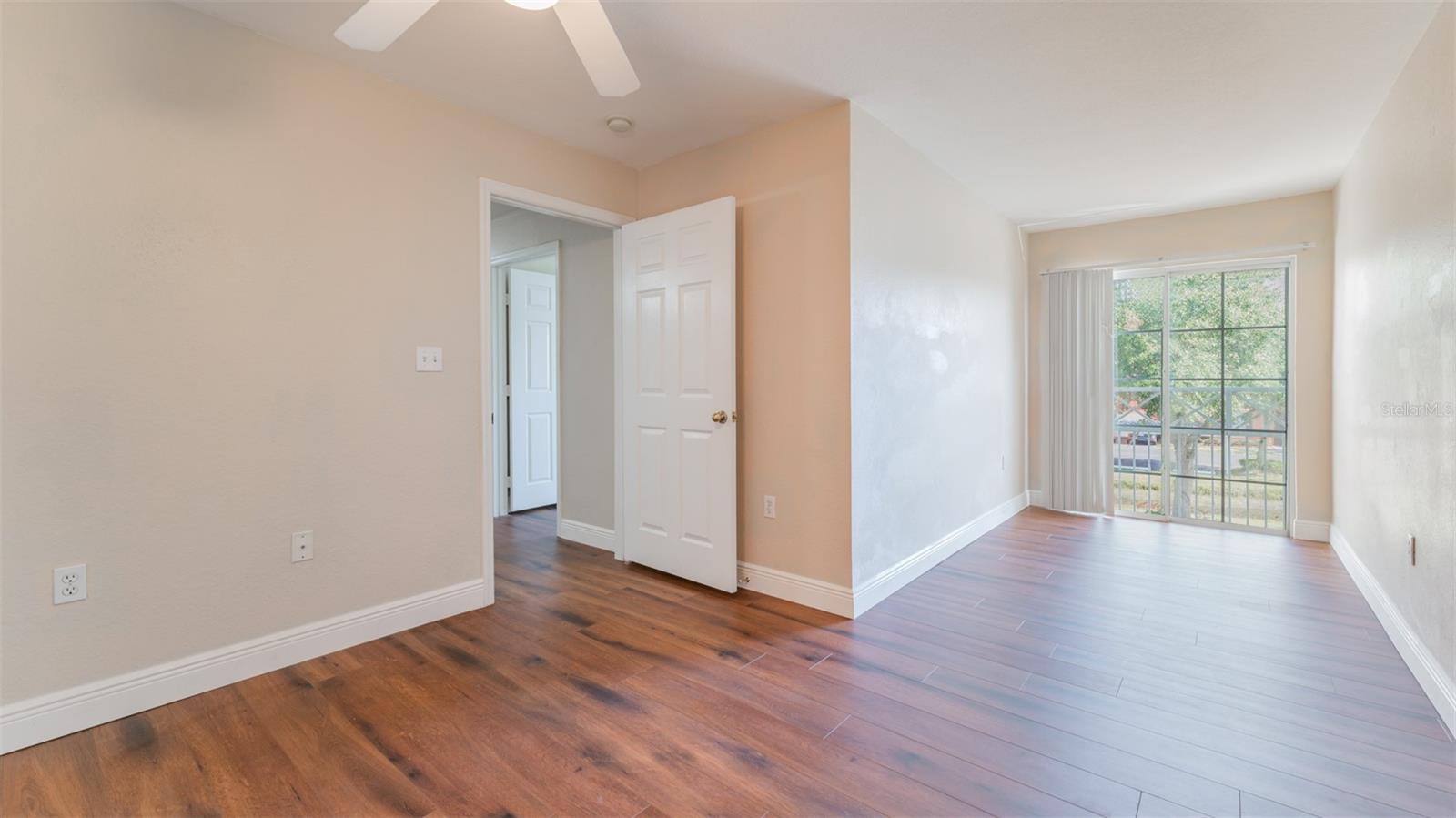 Image 24 of 32 For 10568 Windsor Lake Court