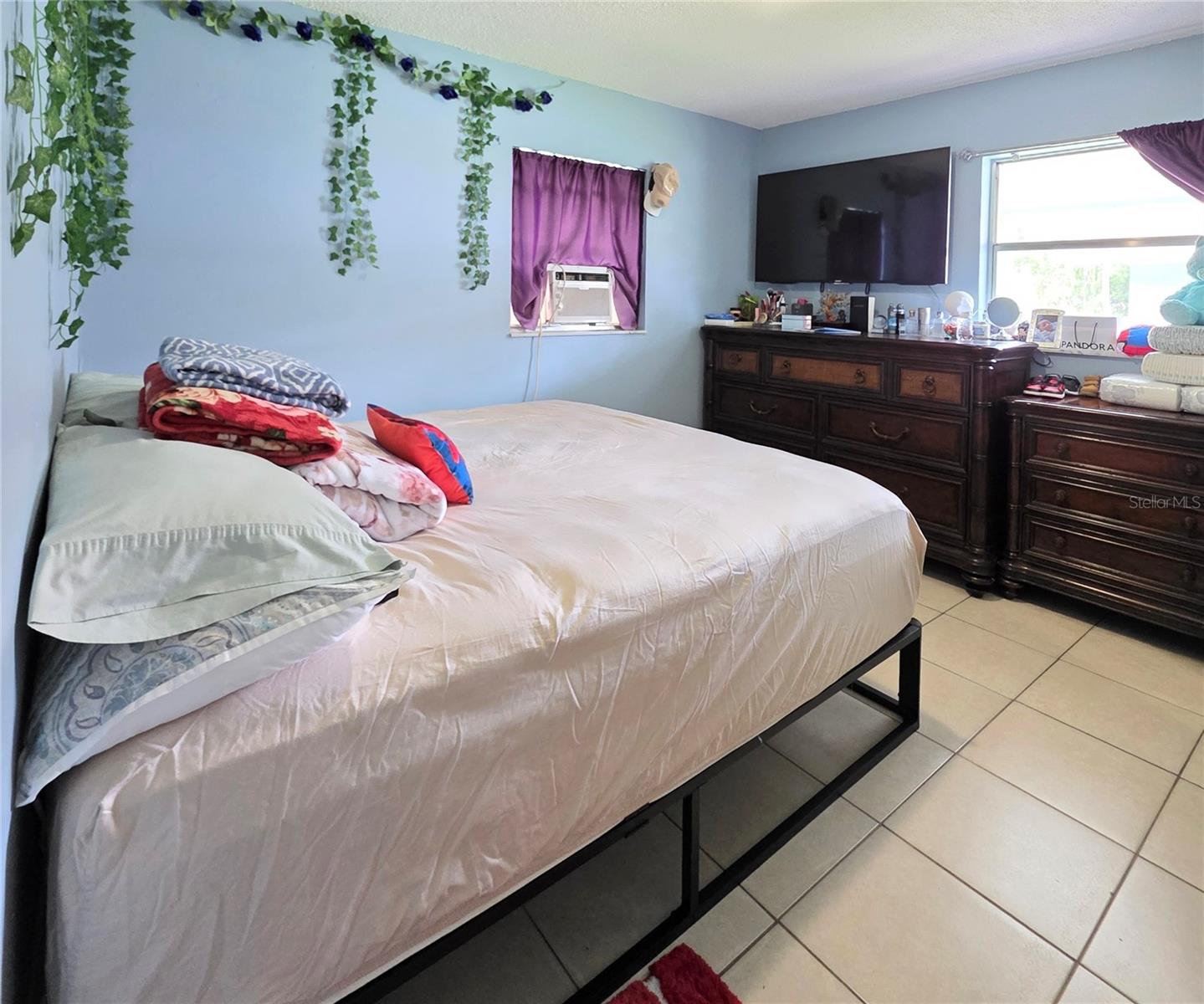 Image 10 of 20 For 5462-5464 Tenth Avenue