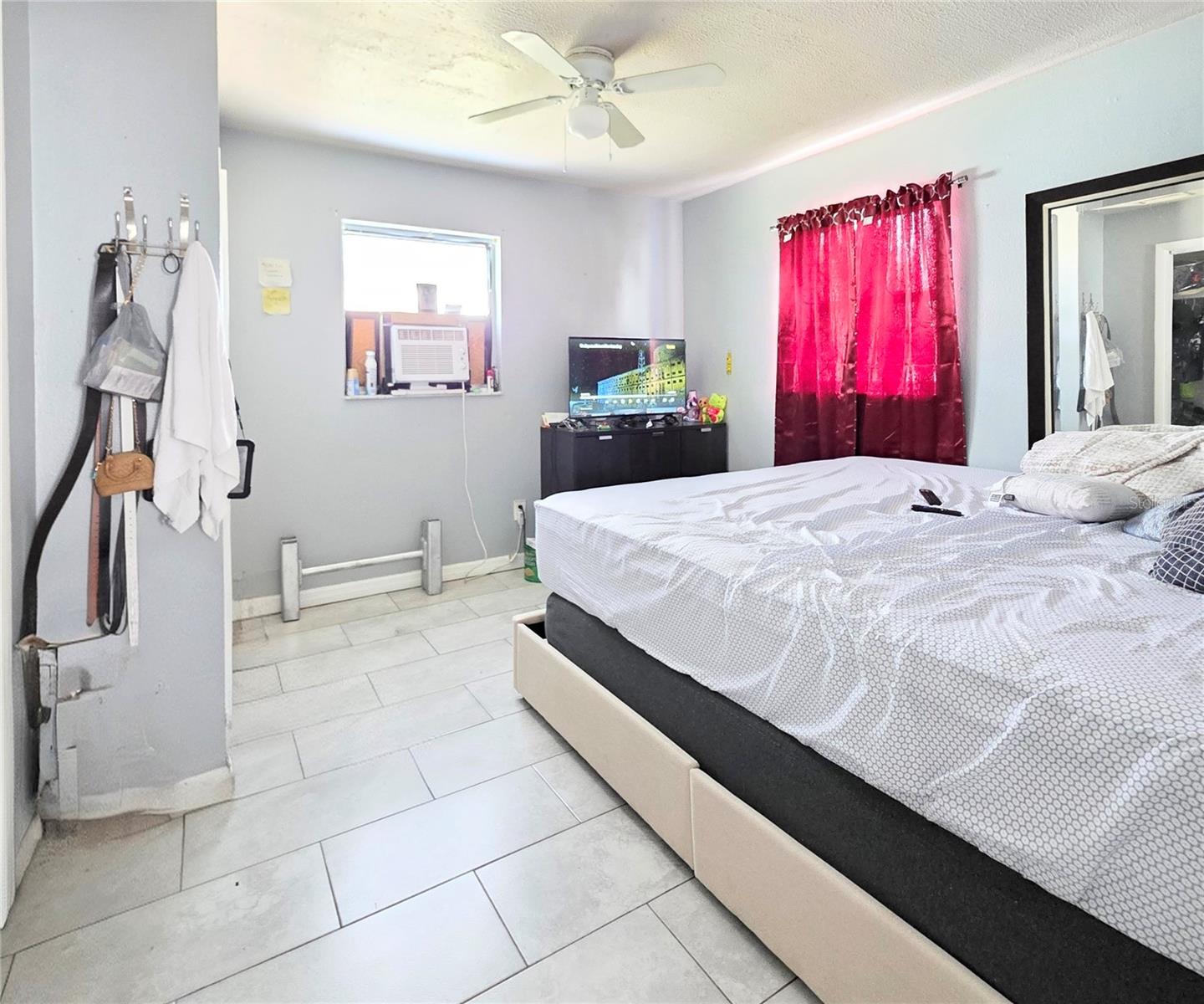 Image 17 of 20 For 5462-5464 Tenth Avenue