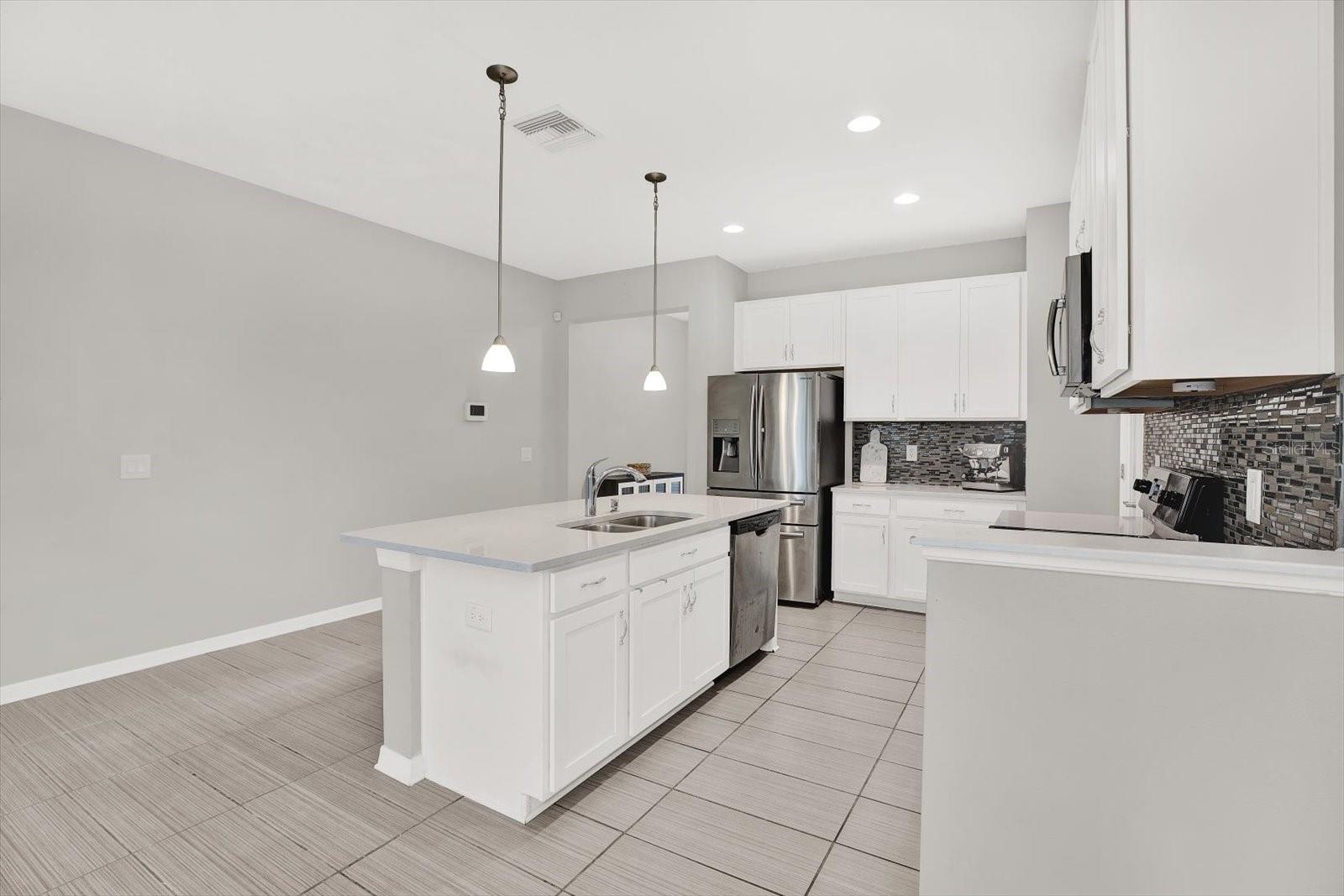 Image 14 of 53 For 30256 Southwell Lane