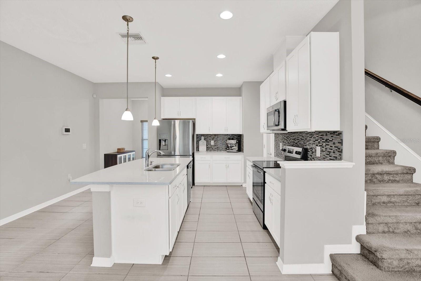 Image 15 of 53 For 30256 Southwell Lane