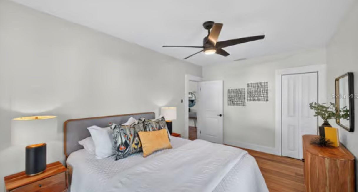 Listing photo id 16 for 302 Curtis Street