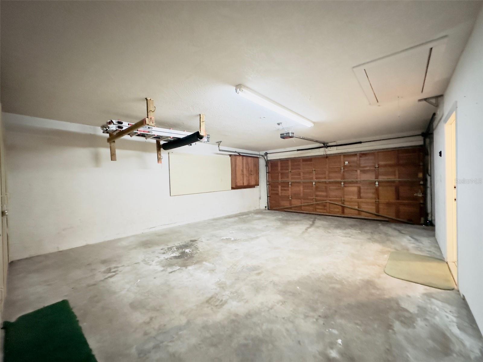 Image 29 of 31 For 3015 Tall Pine Drive