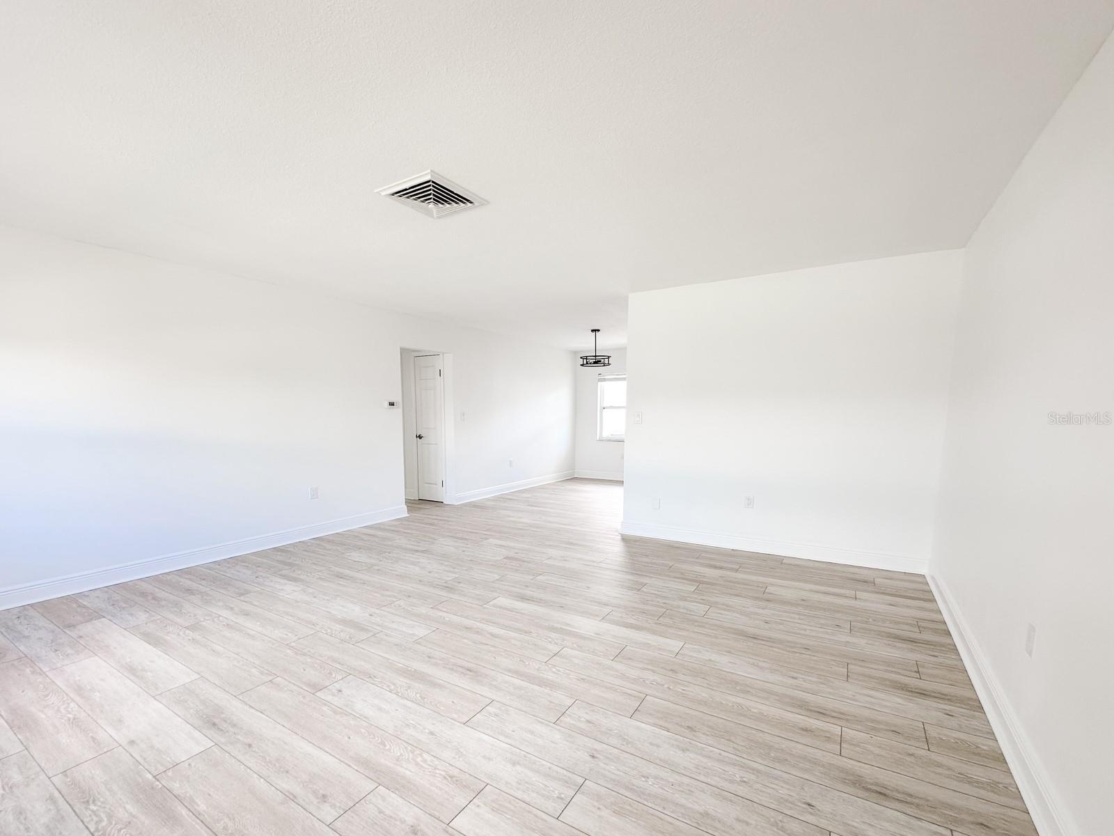 Image 34 of 69 For 11295 1st Street E