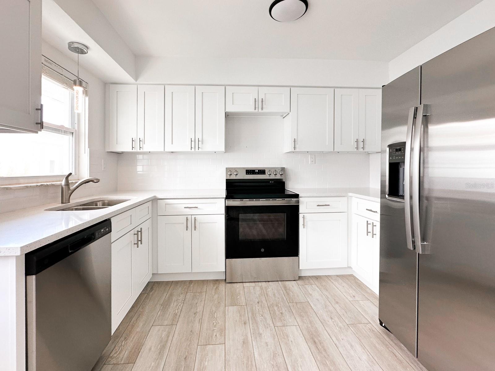 Image 40 of 69 For 11295 1st Street E