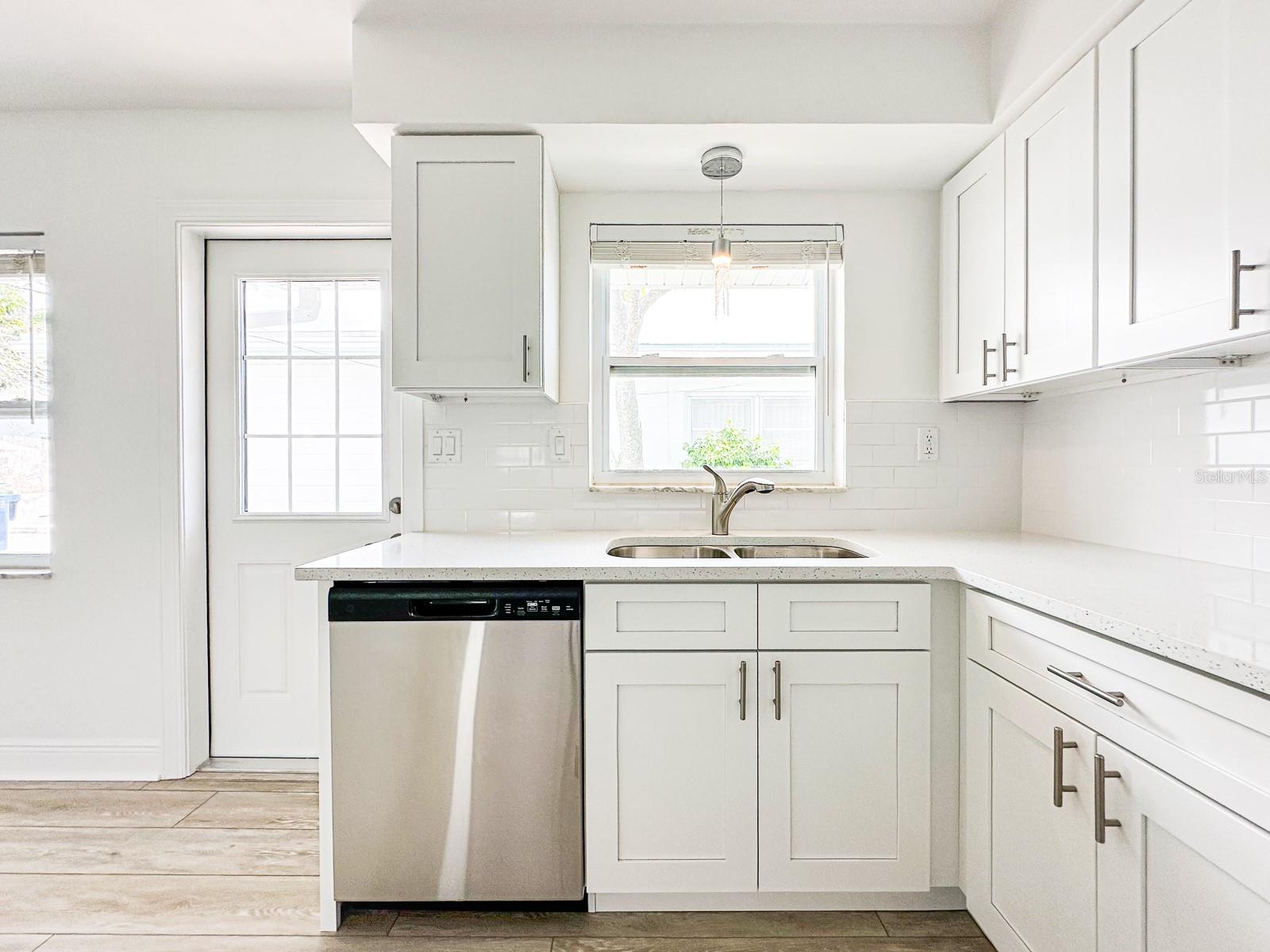 Image 42 of 69 For 11295 1st Street E