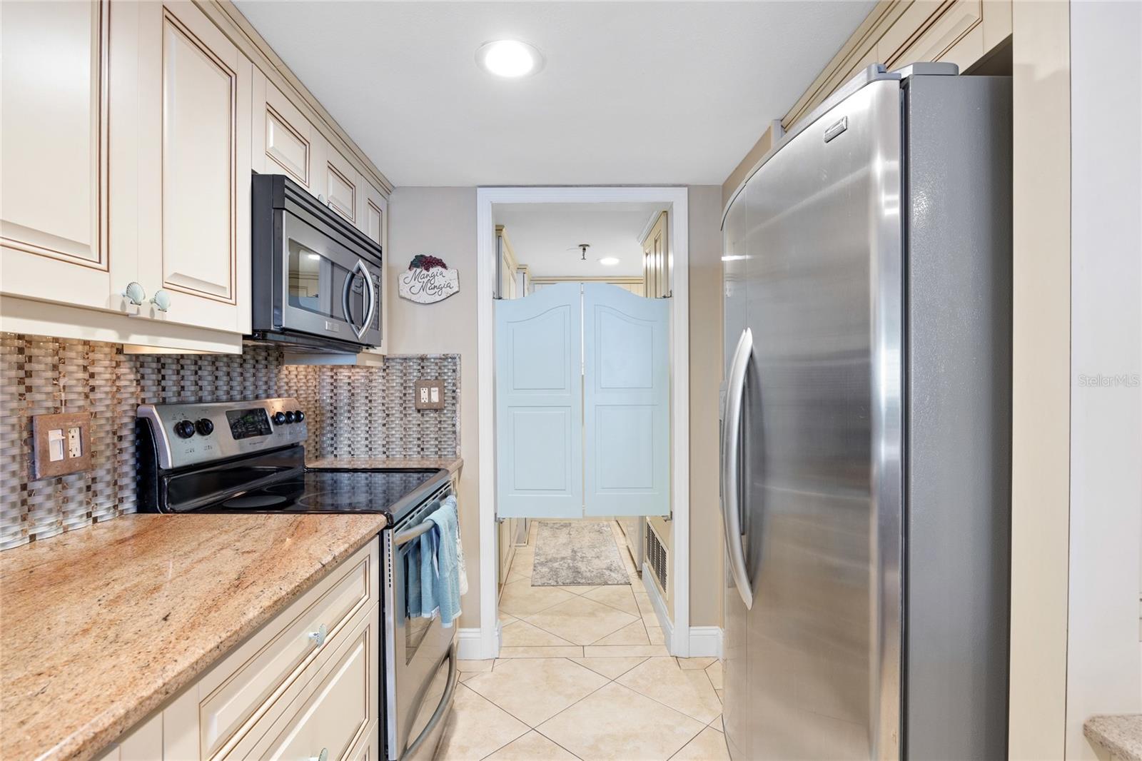 Image 12 of 37 For 15400 Gulf Boulevard 502