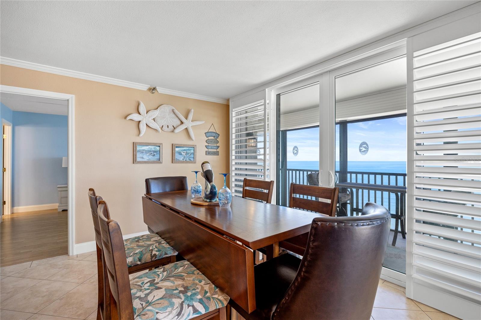 Image 18 of 37 For 15400 Gulf Boulevard 502