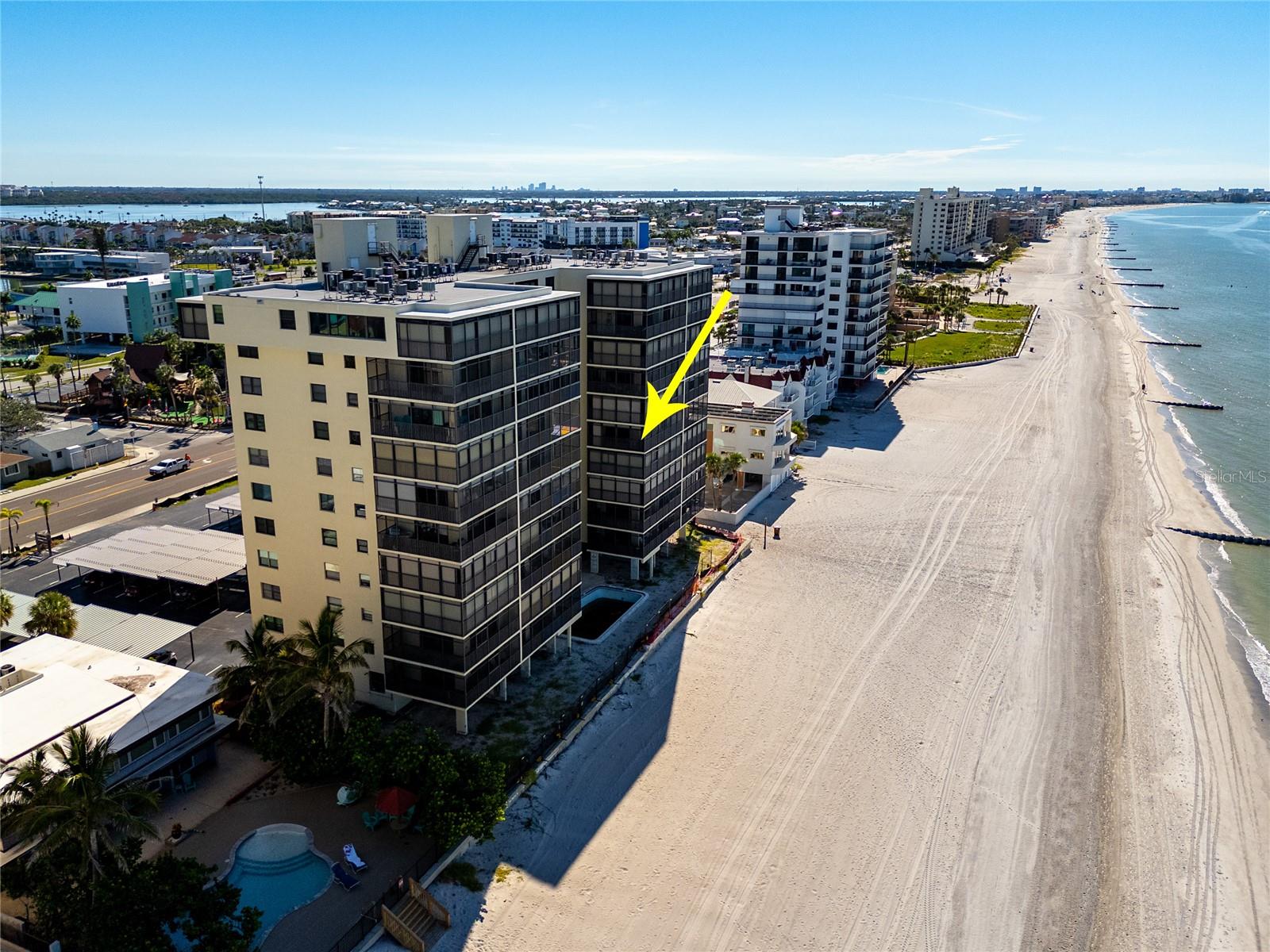 Image 32 of 37 For 15400 Gulf Boulevard 502