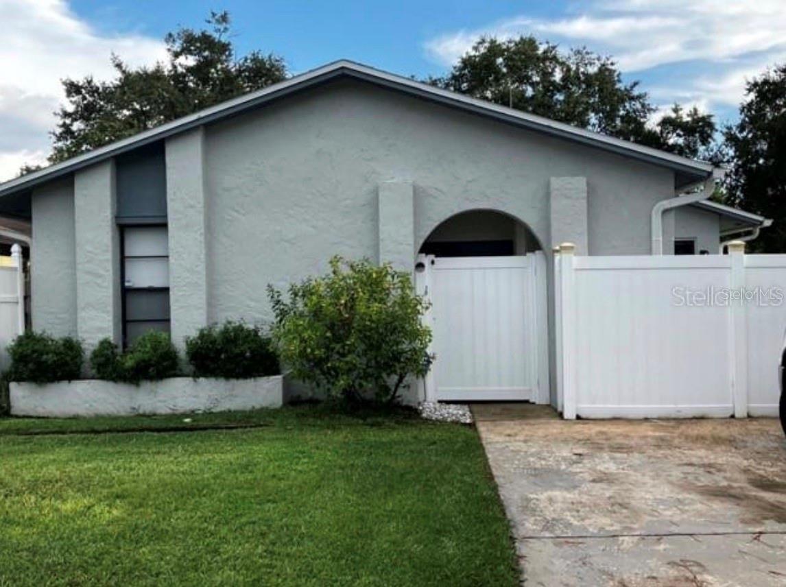 Details for 10722 Crowngate Lane, TAMPA, FL 33624