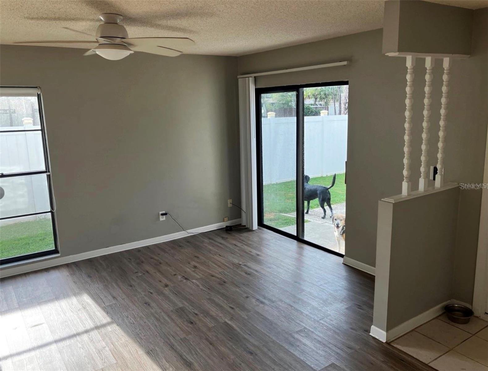 Image 3 of 25 For 10722 Crowngate Lane