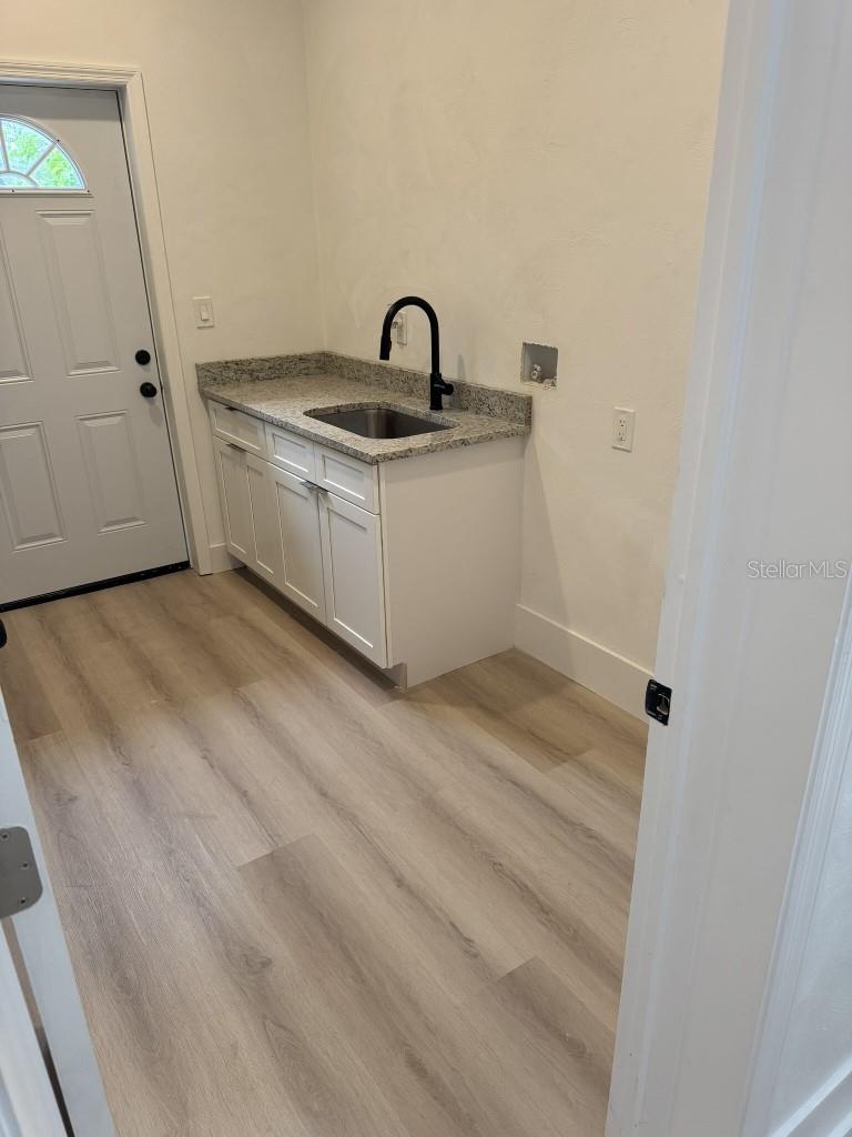 Image 11 of 14 For 1147 Holly Avenue