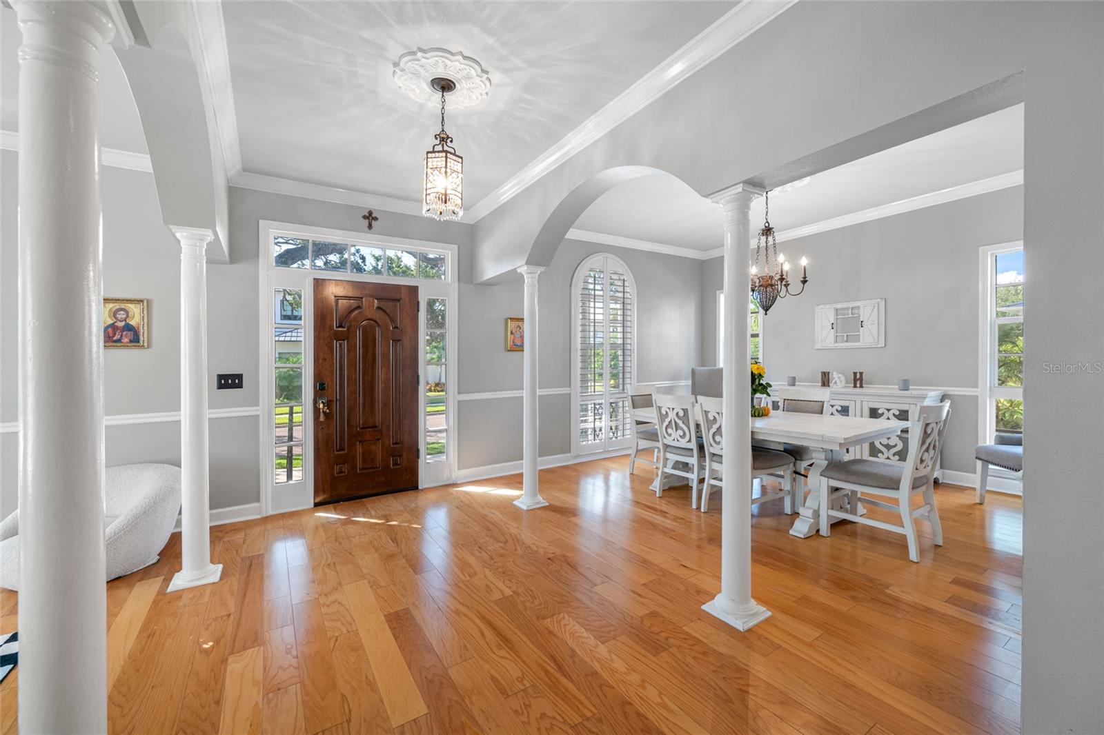 Image 11 of 71 For 119 Adalia Avenue