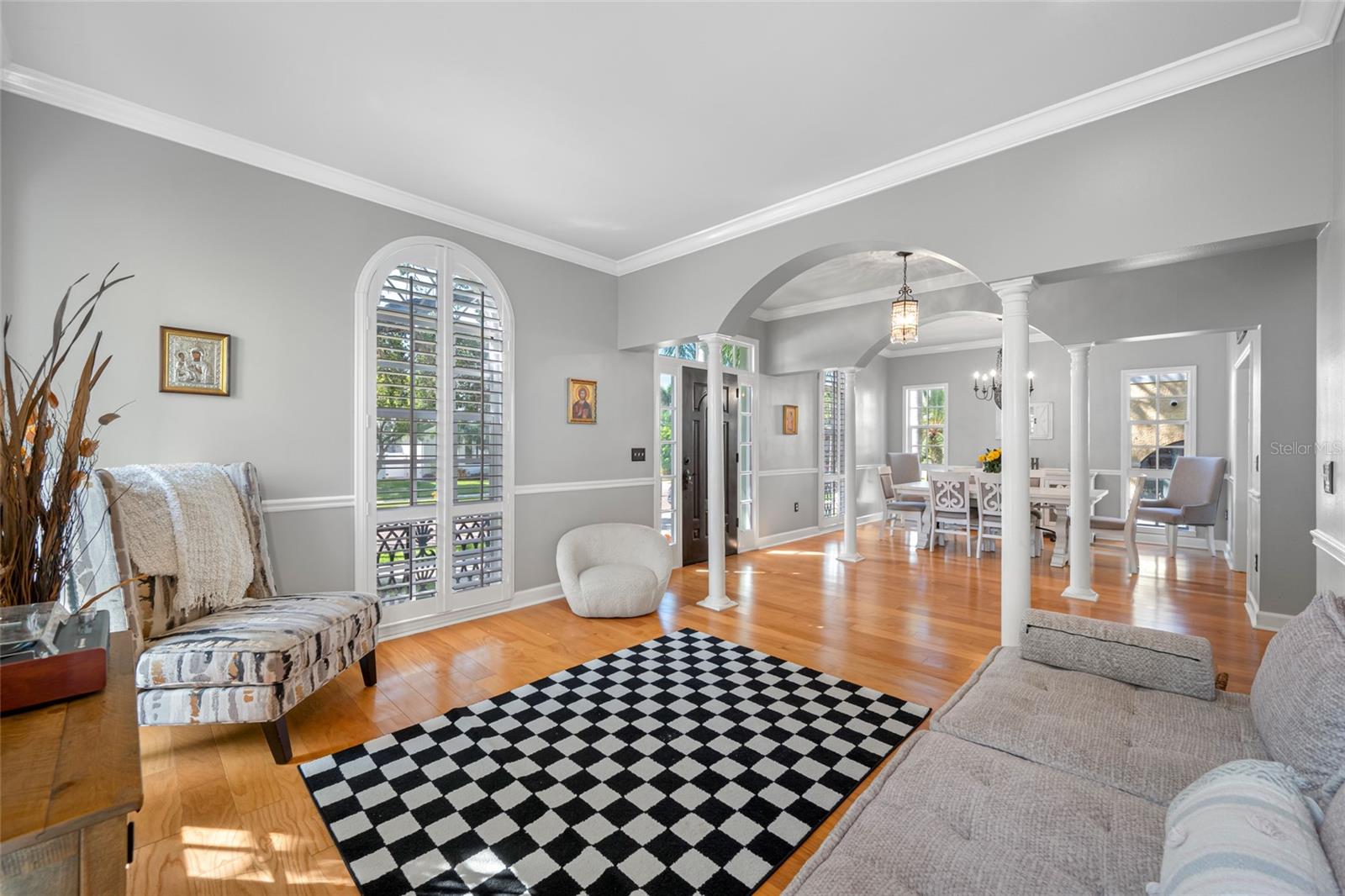 Image 13 of 71 For 119 Adalia Avenue