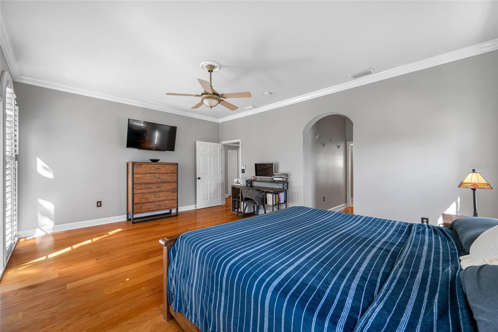 Image 38 of 71 For 119 Adalia Avenue