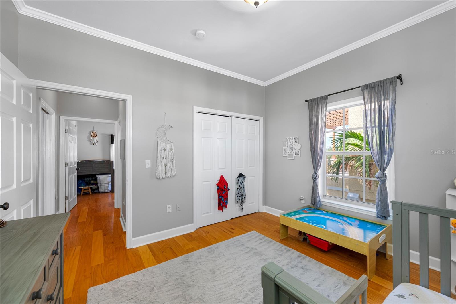 Image 46 of 71 For 119 Adalia Avenue