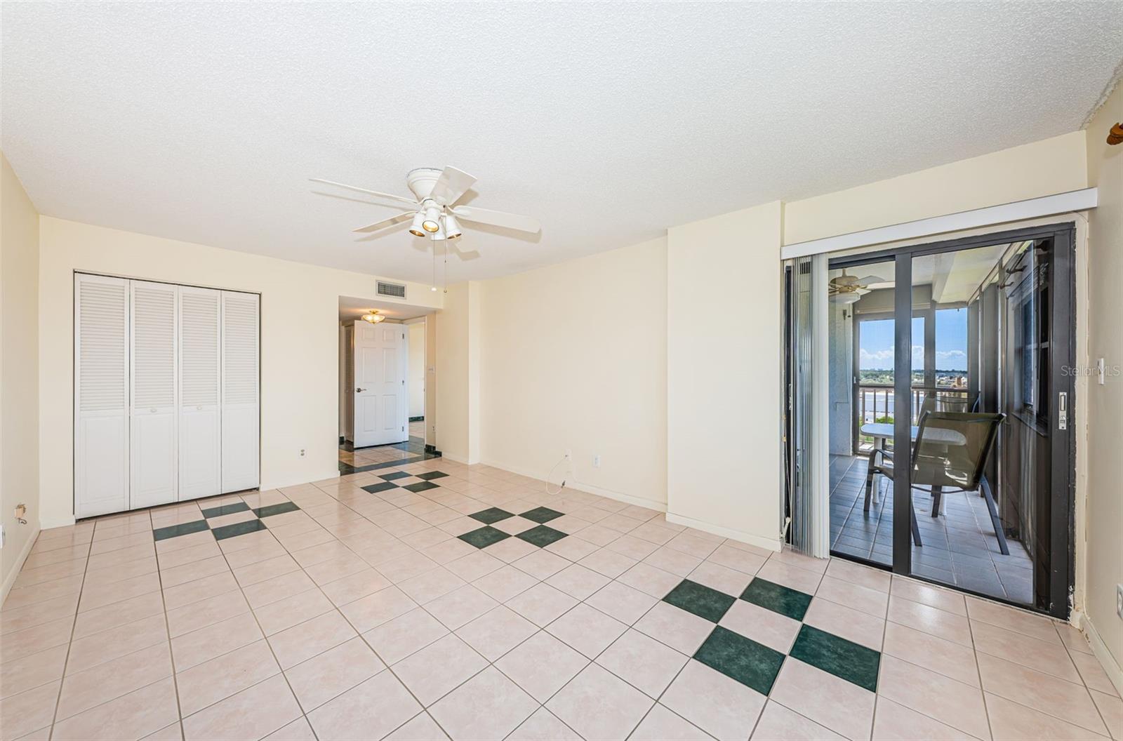 Image 36 of 57 For 5400 Park Street 600