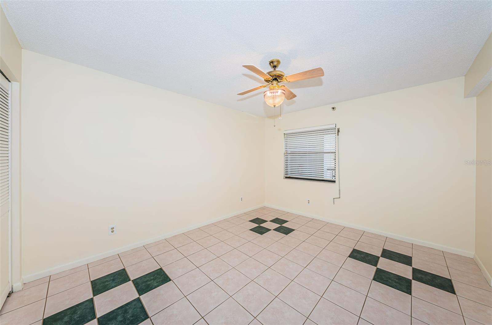Image 42 of 57 For 5400 Park Street 600