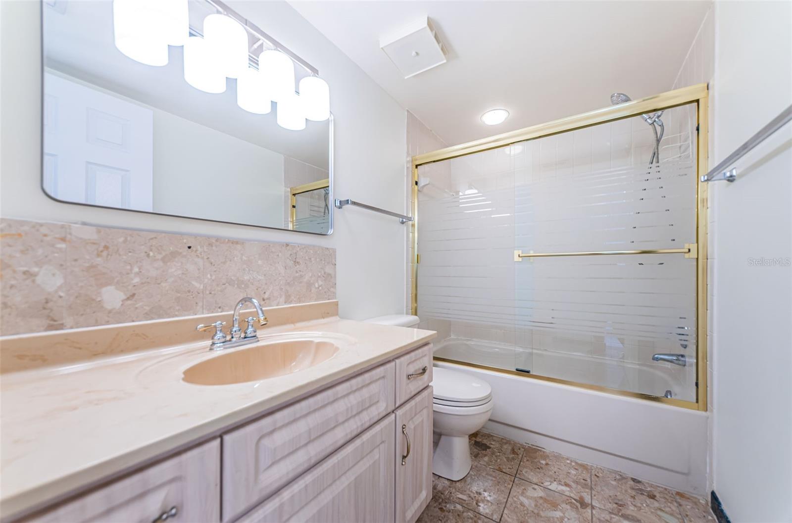 Image 44 of 57 For 5400 Park Street 600