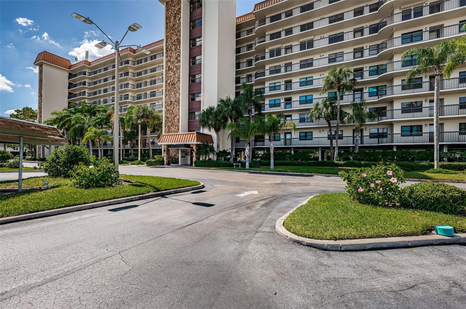 Image 6 of 57 For 5400 Park Street 600