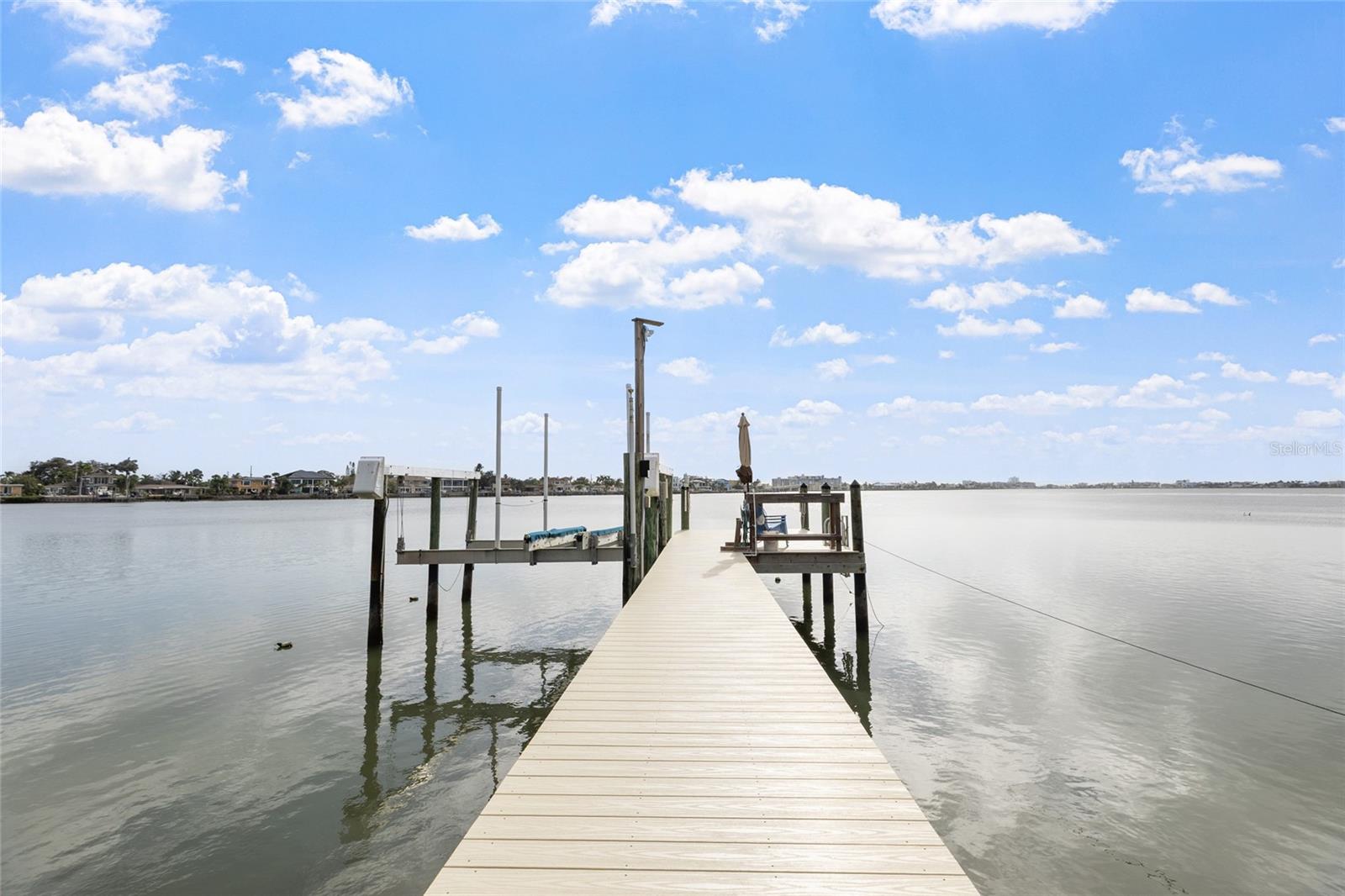 Image 3 of 66 For 311 Sunset Drive N