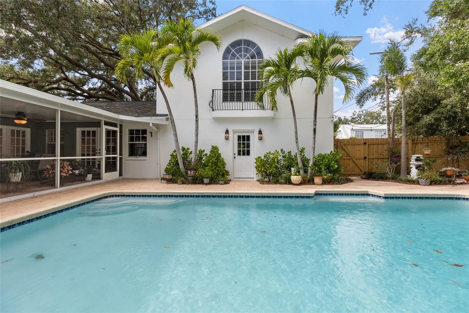 Image 48 of 66 For 311 Sunset Drive N