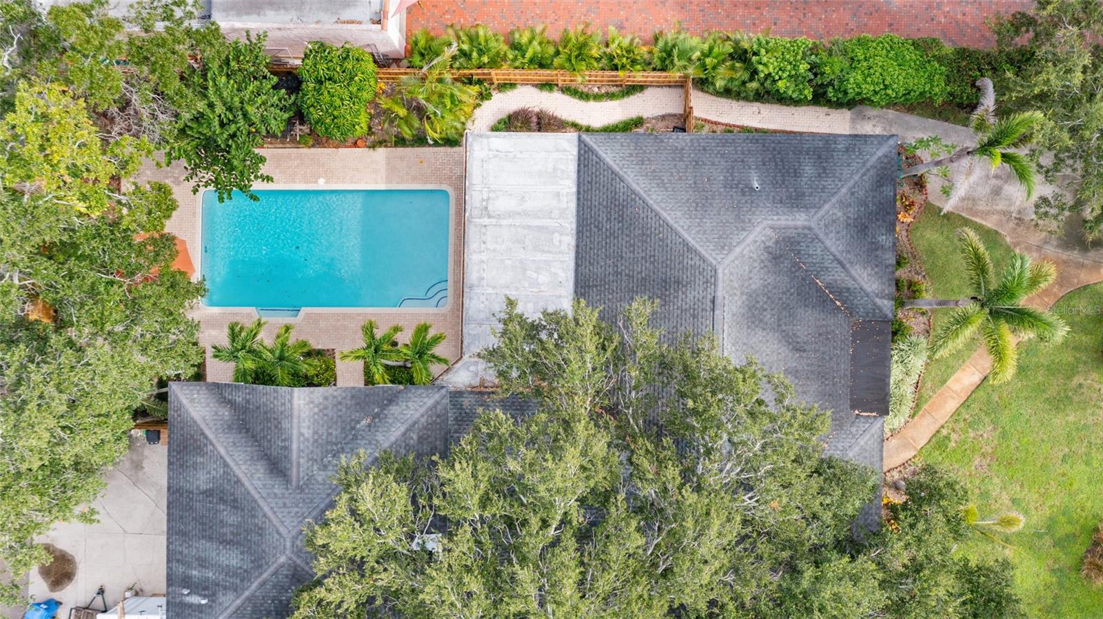 Image 54 of 66 For 311 Sunset Drive N