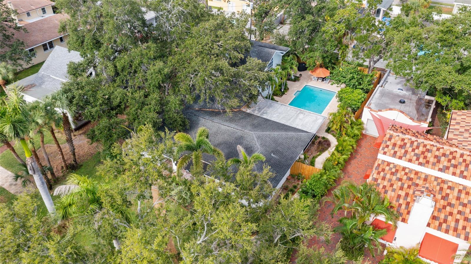 Image 57 of 66 For 311 Sunset Drive N